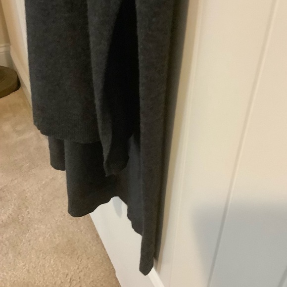 89th & Madison Grey Charcoal Sweater Duster Vest - Picture 3 of 3